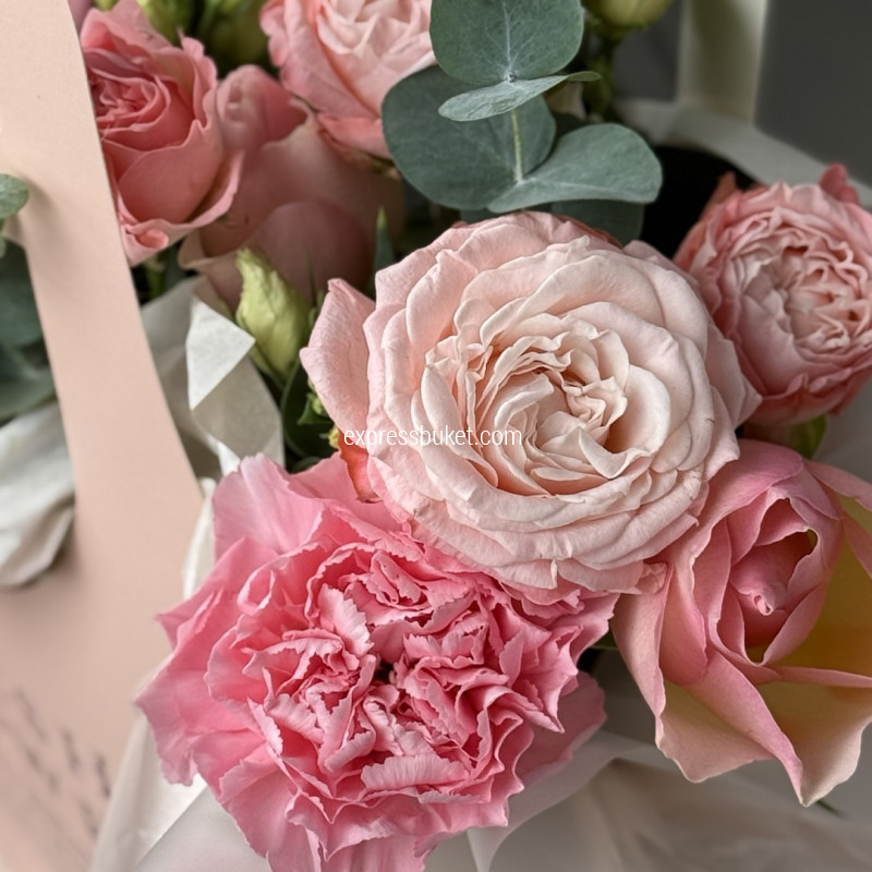 Розовая сумочка